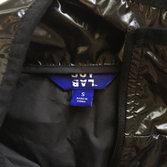 JoyLab | Black Metallic Windbreaker Poncho - Picture 4 of 7